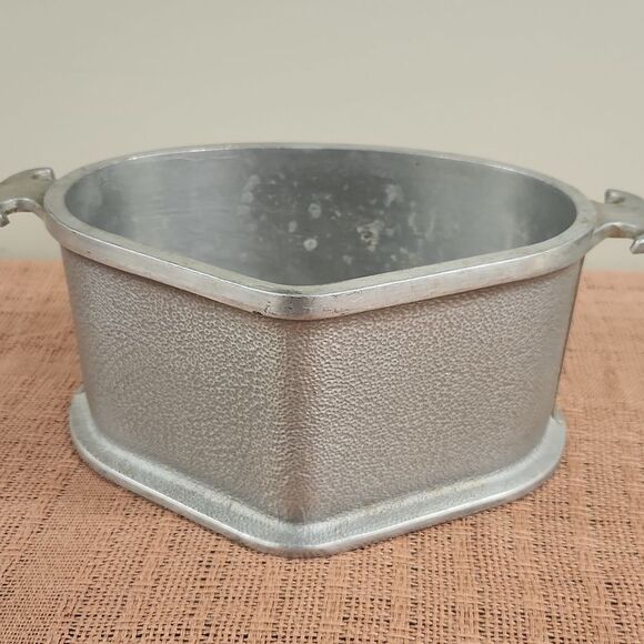 Vintage Guardian Service Heart Shaped Pot - Picture 1 of 5